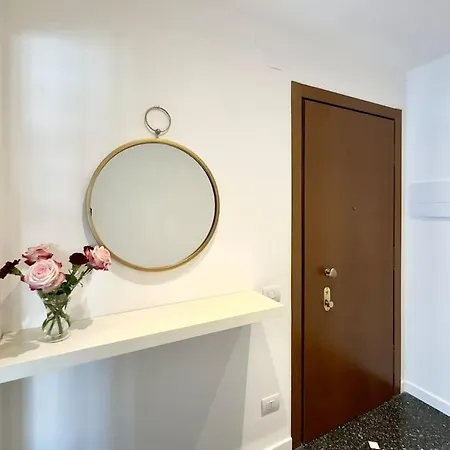 Rosselli Apartment, Appartement *