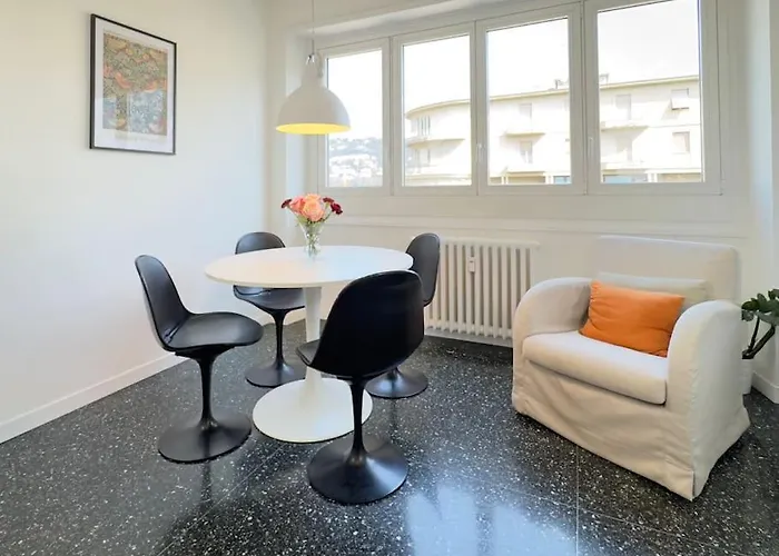 Rosselli Apartment, アパート コモ