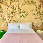 Appartement Rosselli Apartment, Como