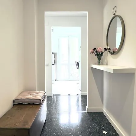 Rosselli Apartment, * Como